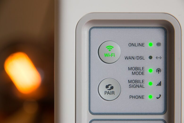 Connected home network device representing gadgets that depend on online services