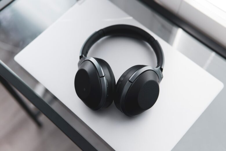 Wireless headphones illustrating noise cancellation and sound isolation