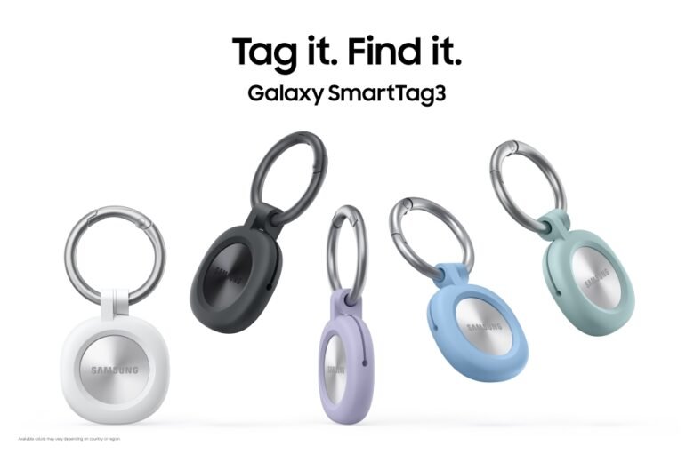 Black and white Samsung Galaxy SmartTag3 trackers beside a phone showing the proximity-finding interface